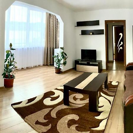 Ferienwohnung Cazare Apartament Orşova Exterior foto